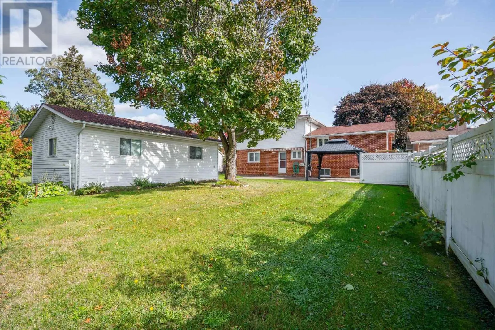 193 Reid ST