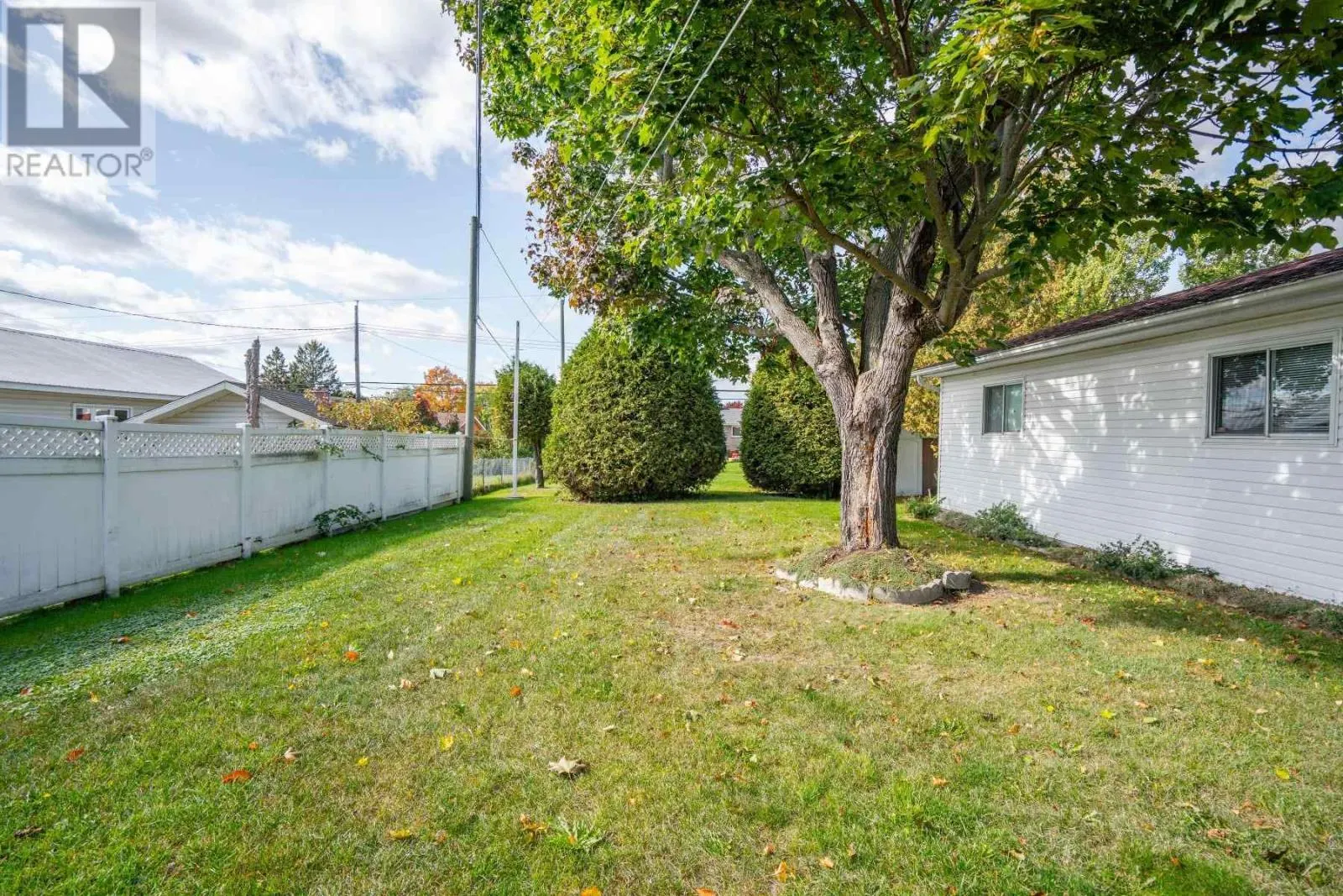 193 Reid ST