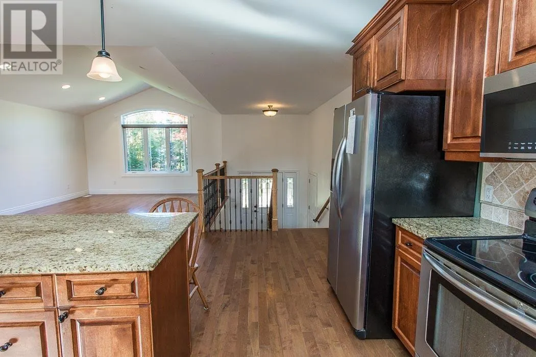 90 Parkewood DR