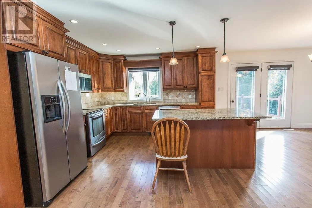 90 Parkewood DR