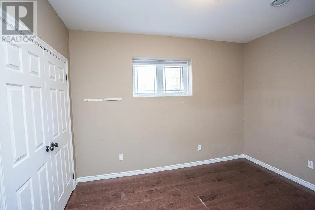 90 Parkewood DR