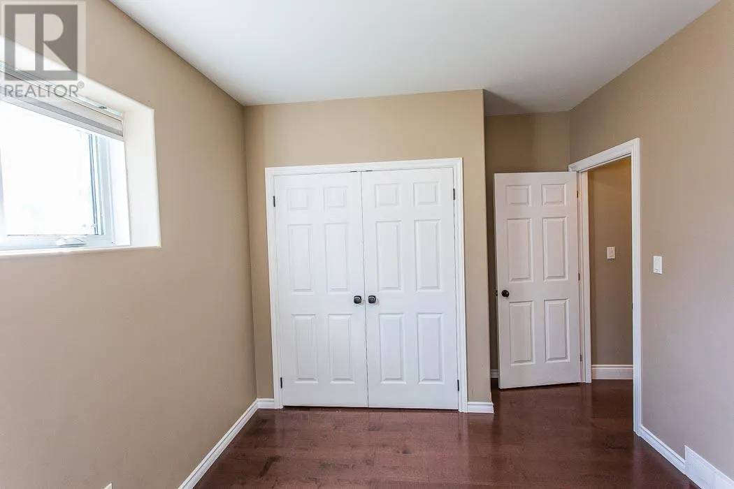 90 Parkewood DR