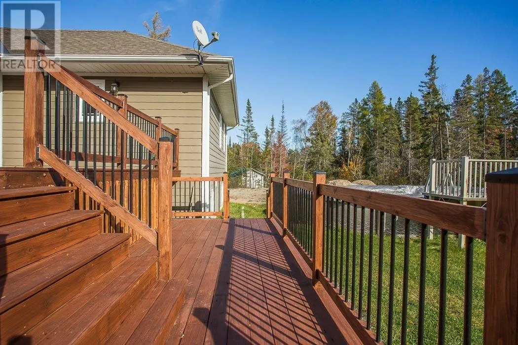 90 Parkewood DR