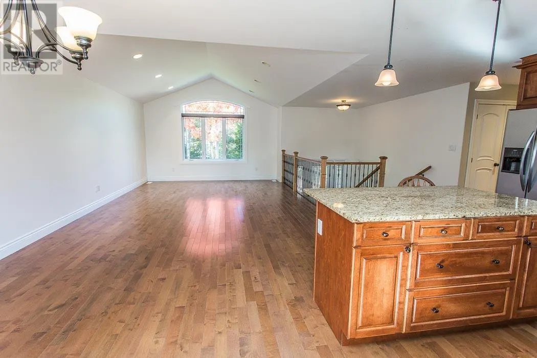 90 Parkewood DR