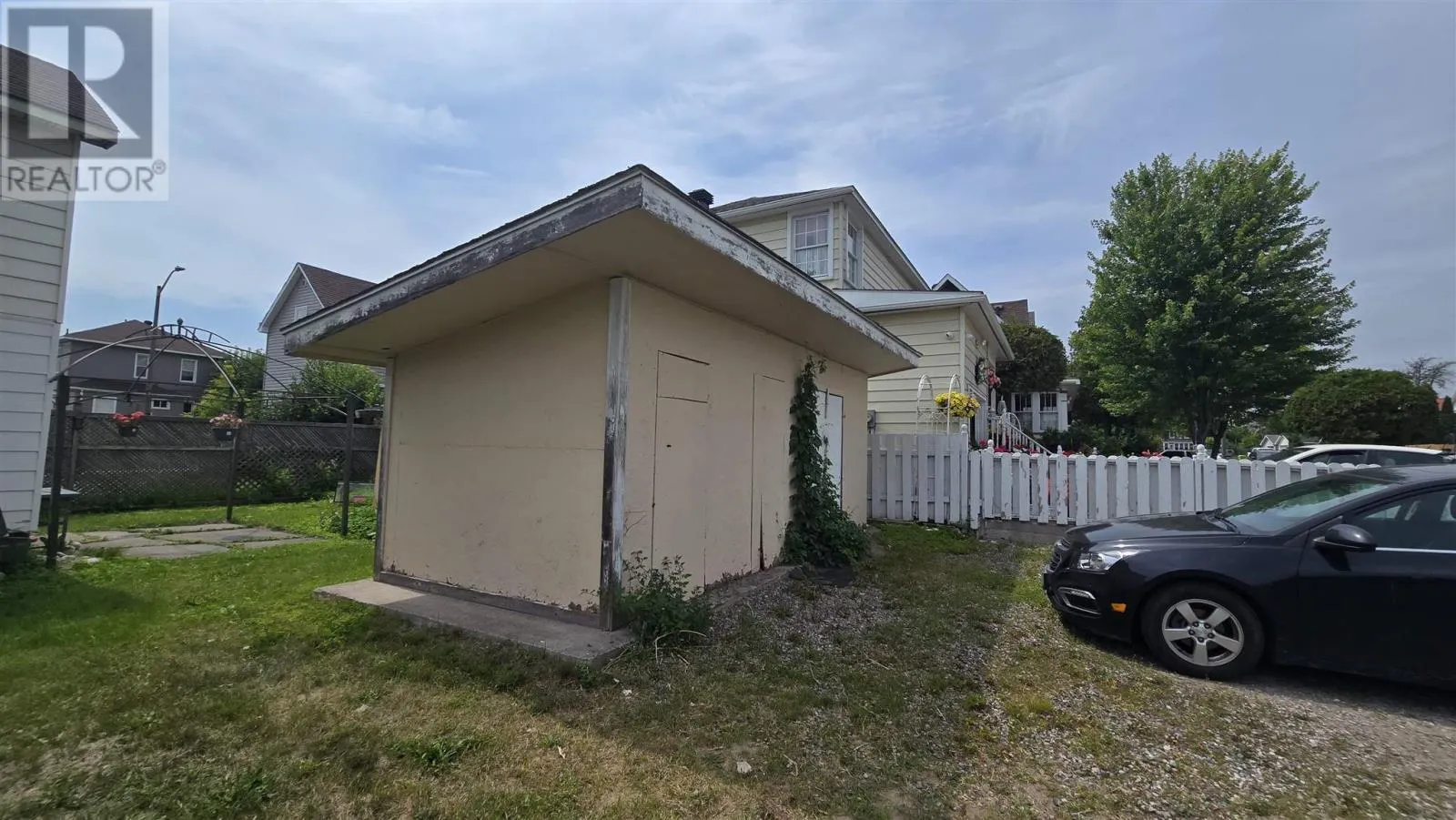 169 Huron ST