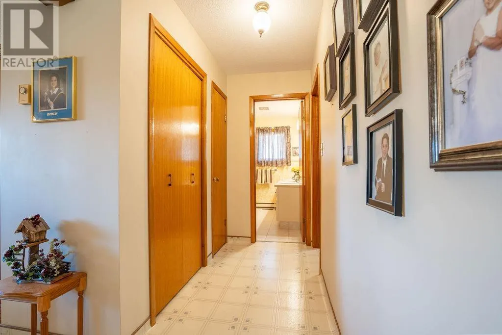 20 Admiral DR