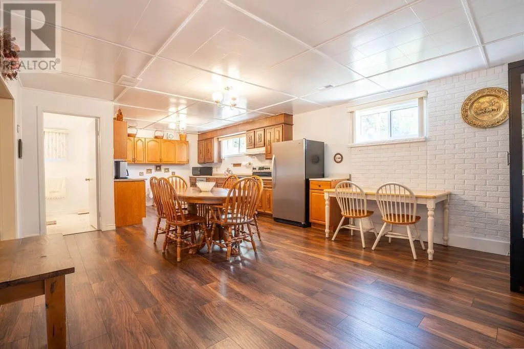 20 Admiral DR