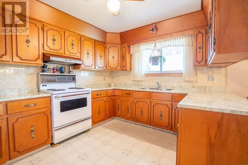 20 Admiral DR