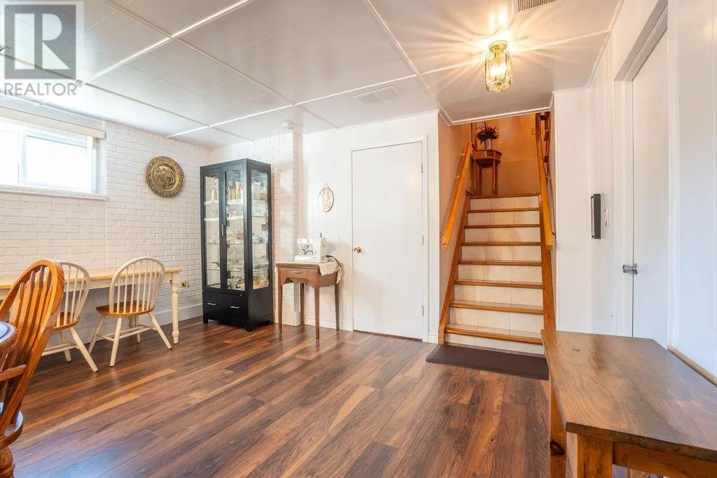 20 Admiral DR
