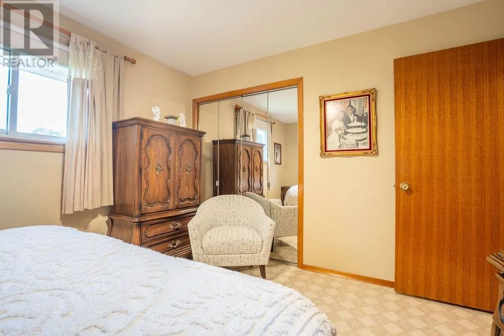 20 Admiral DR