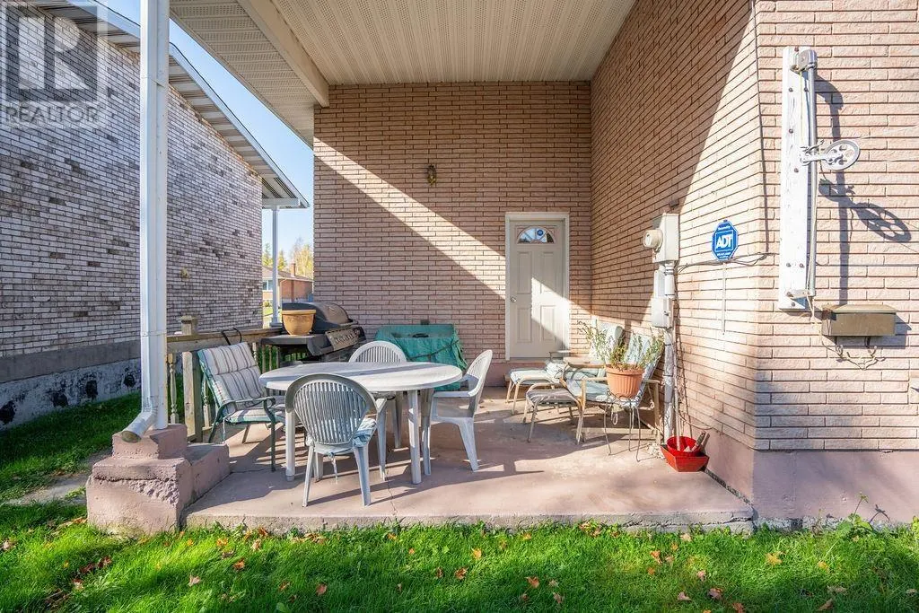 20 Admiral DR