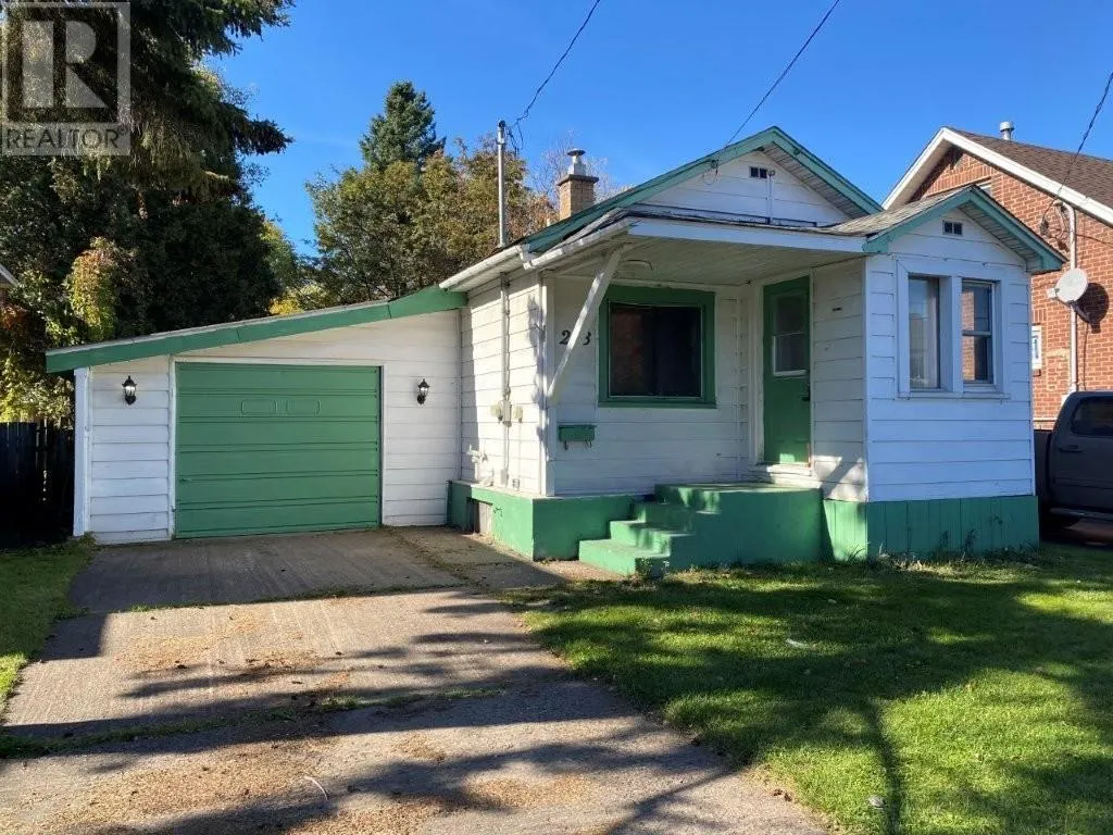 293 Third AVE