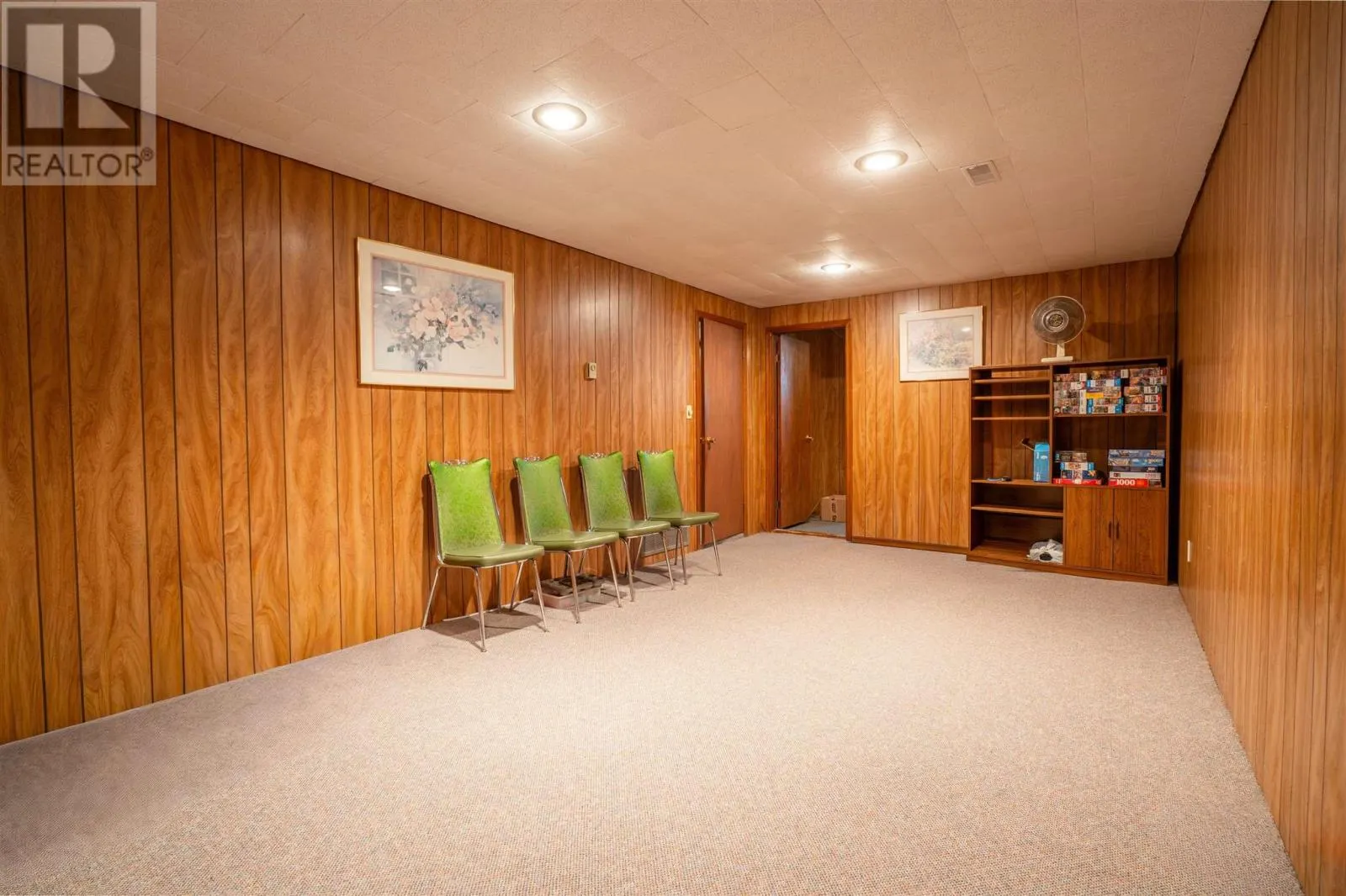 12 Arbor DR