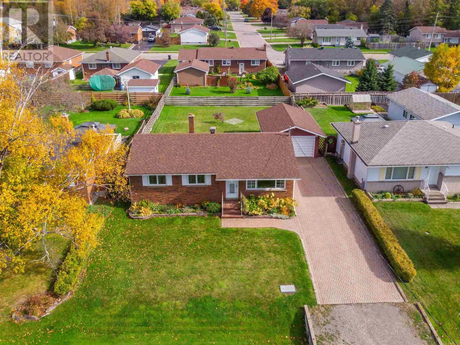 12 Arbor DR