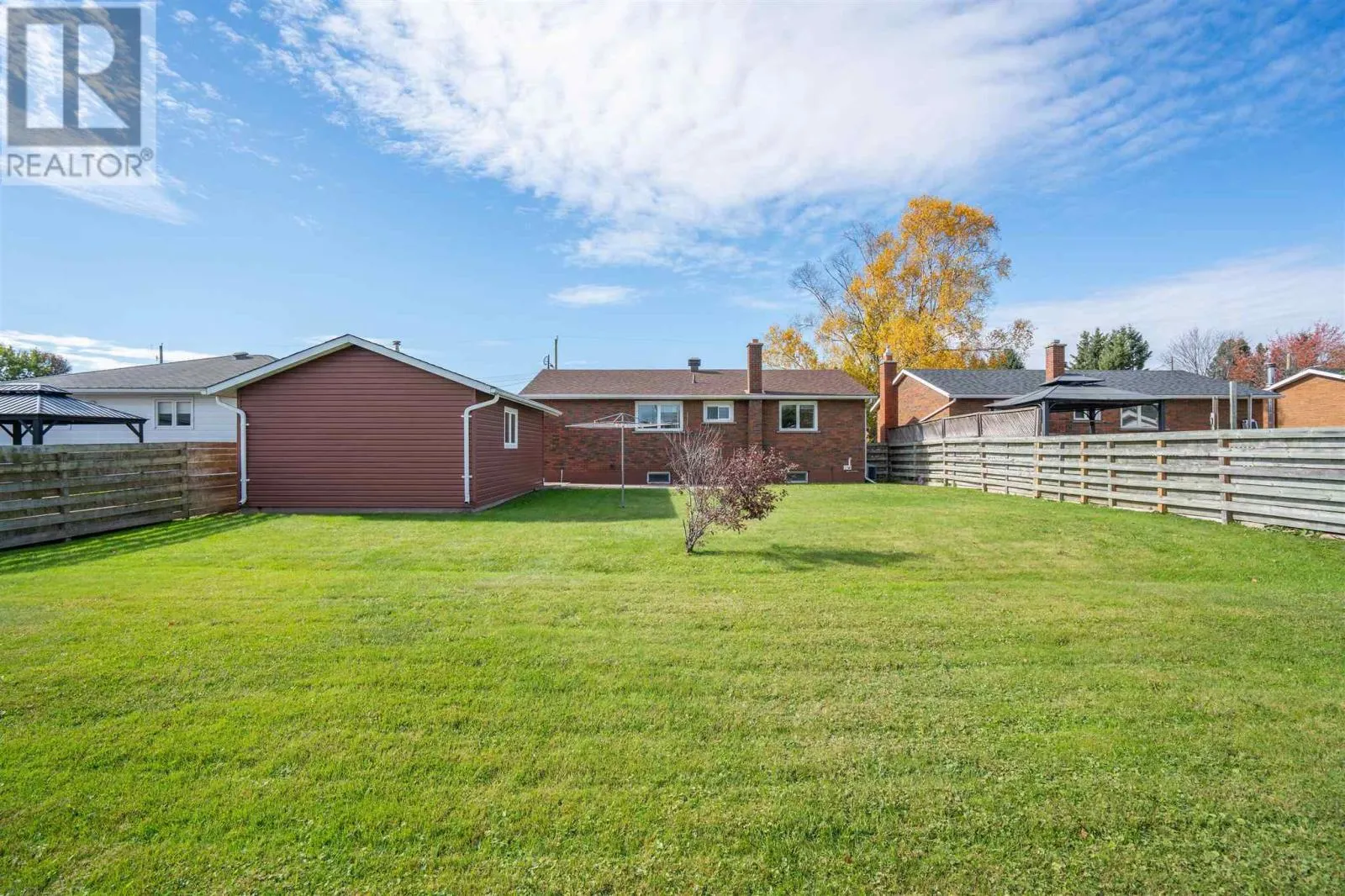 12 Arbor DR