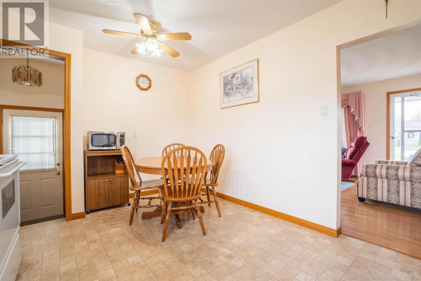 12 Arbor DR