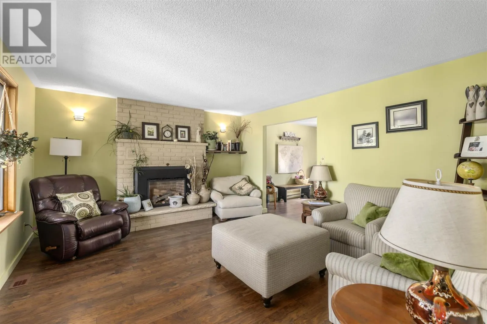128 Sunset DR
