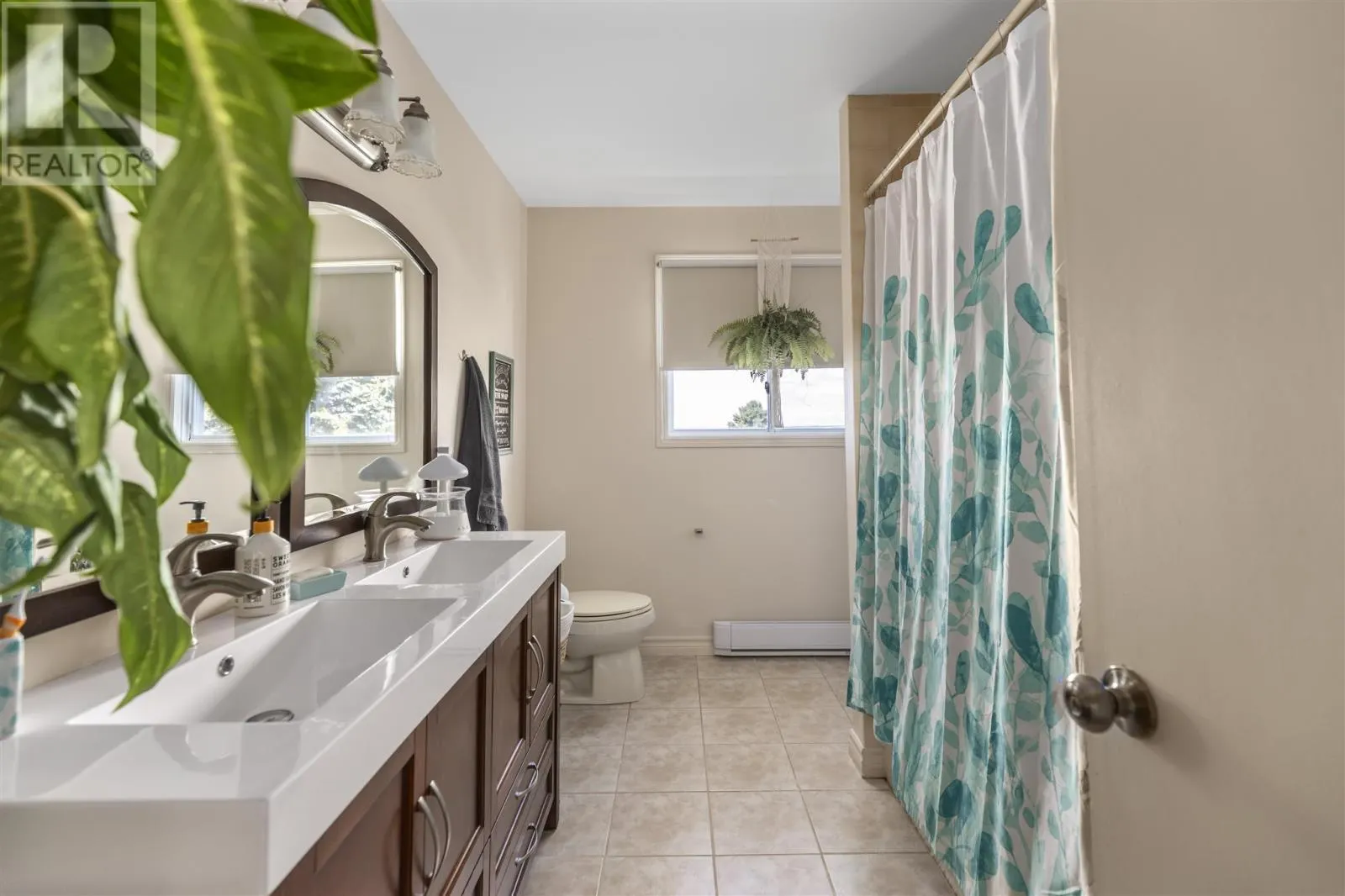 128 Sunset DR