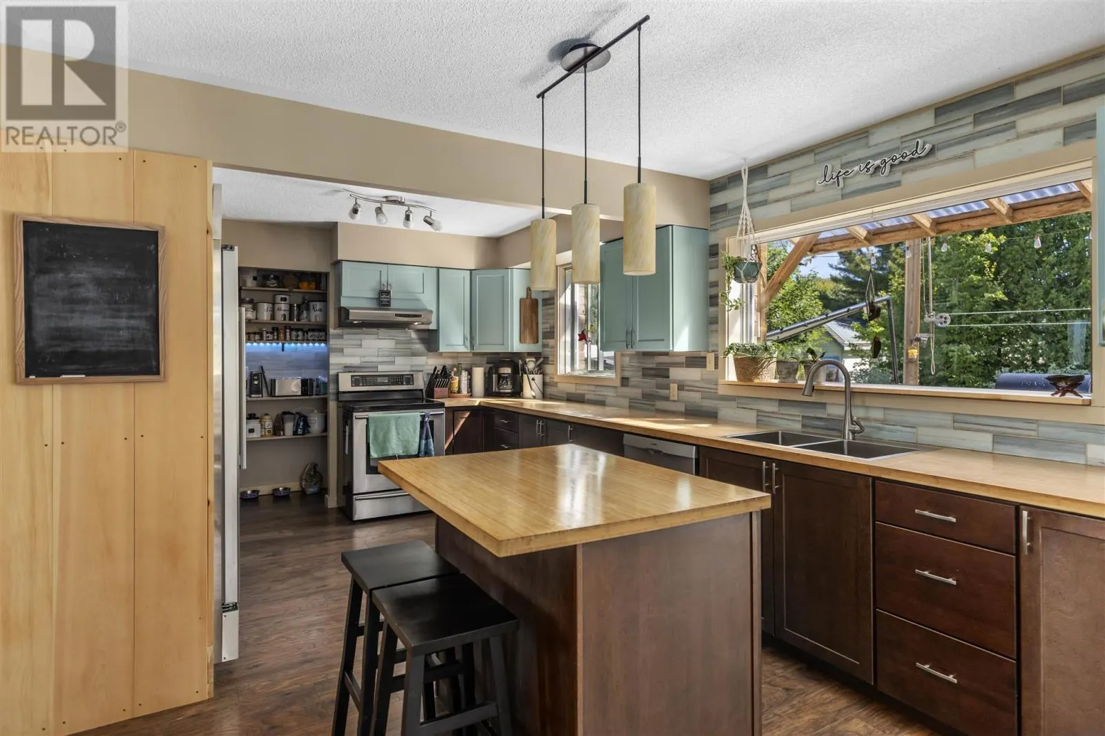 128 Sunset DR