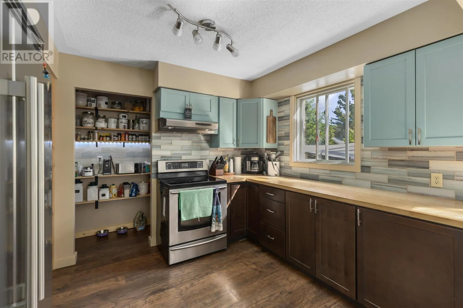 128 Sunset DR