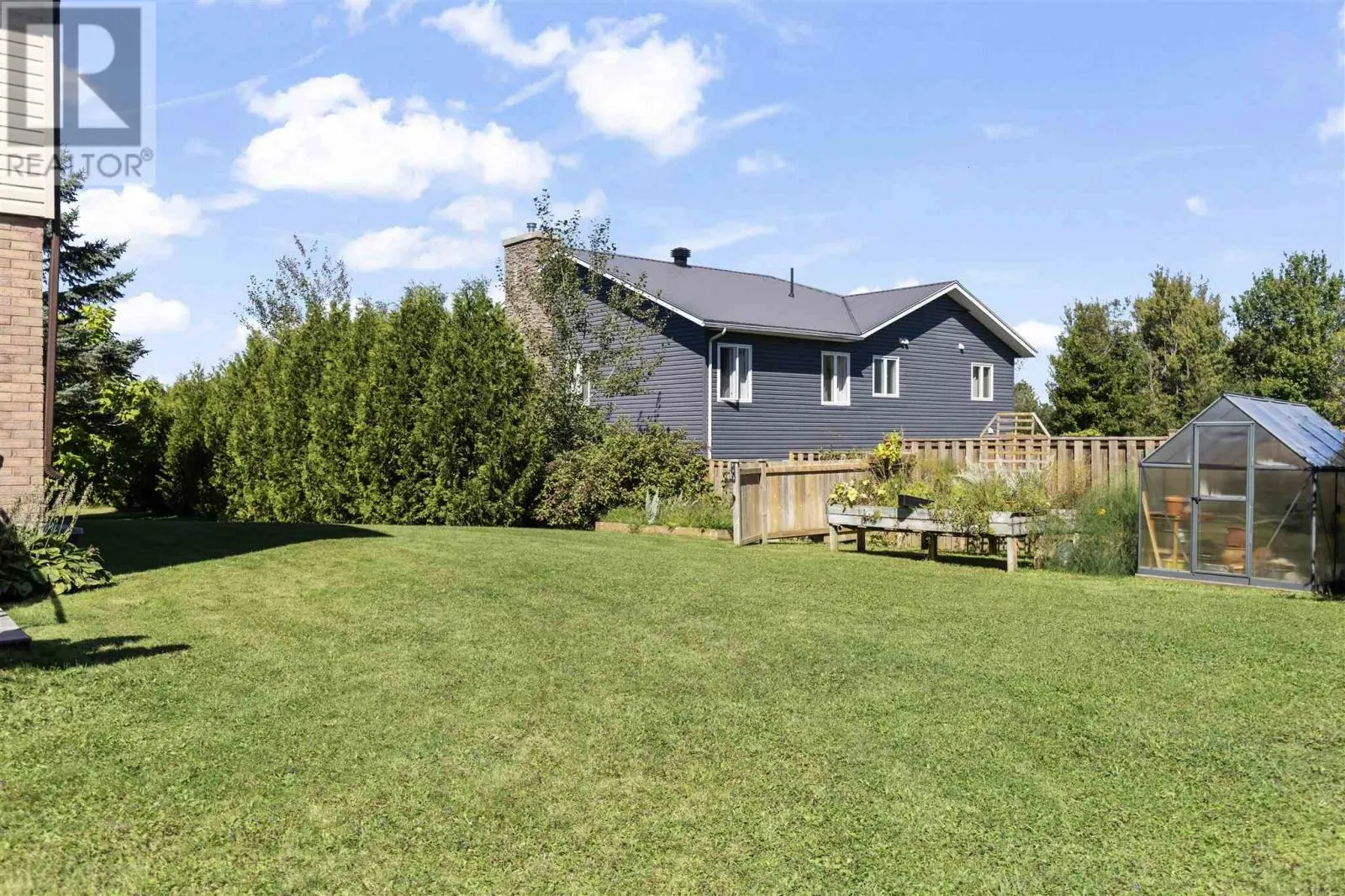 128 Sunset DR