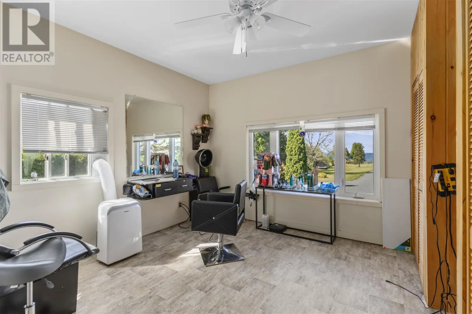 128 Sunset DR