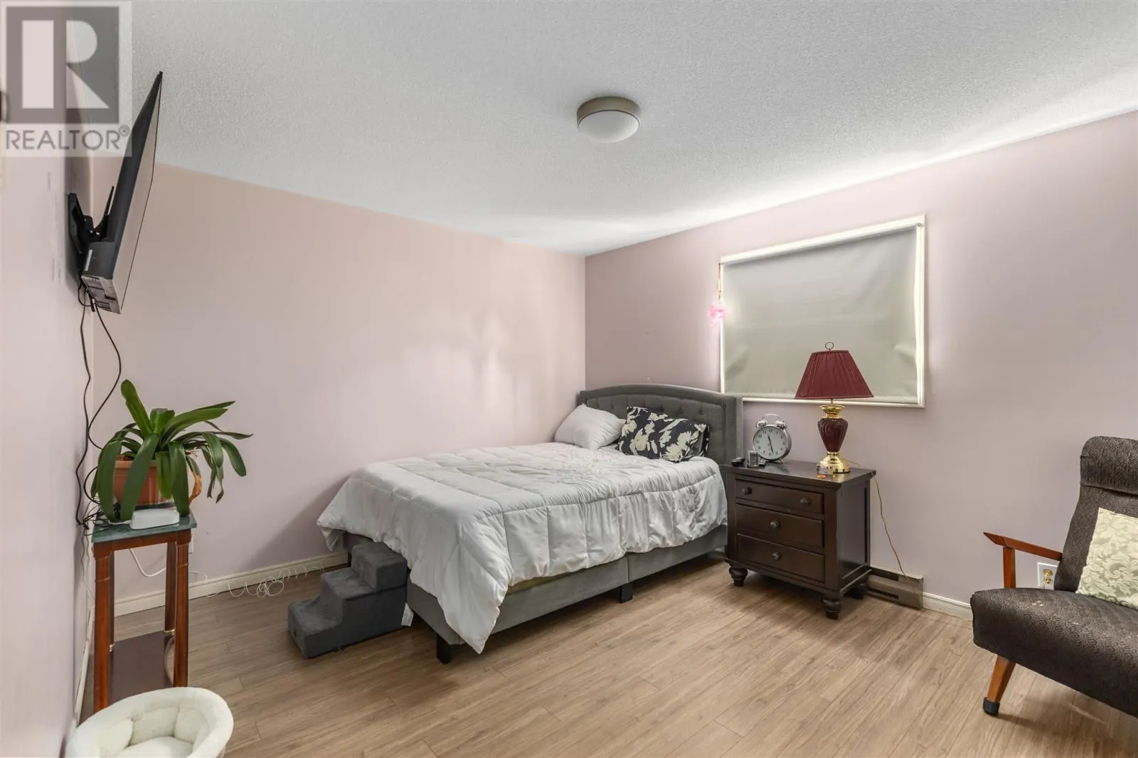 128 Sunset DR