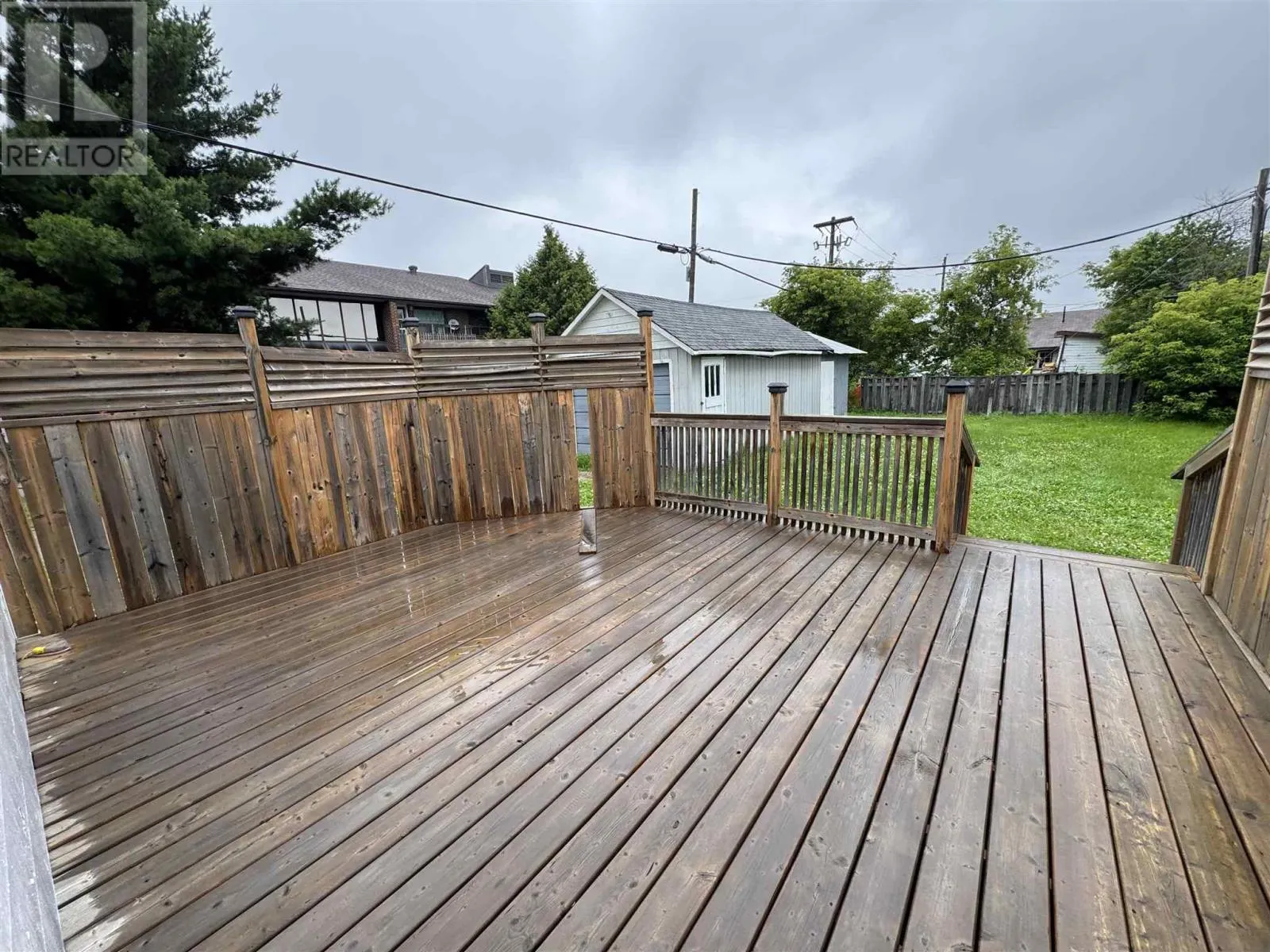 36 Lansdowne ST N