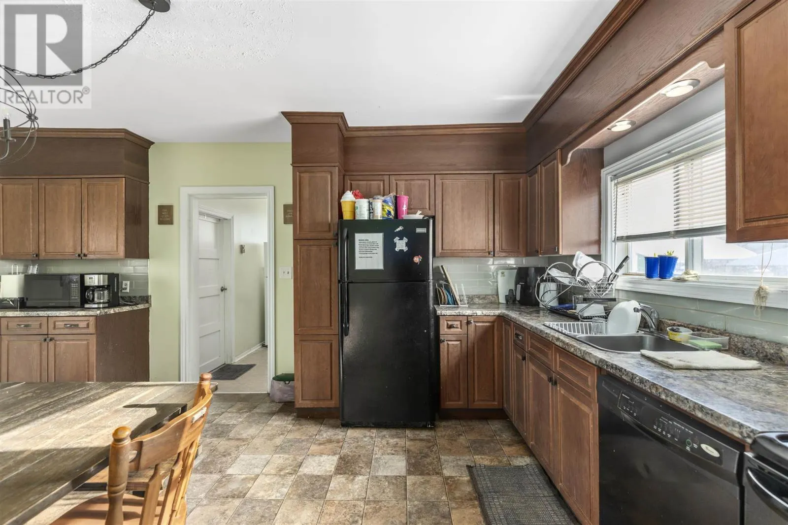 204 Goulais AVE