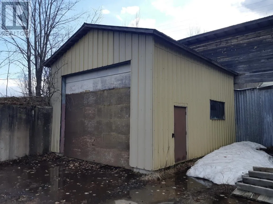 1390 Goulais AVE