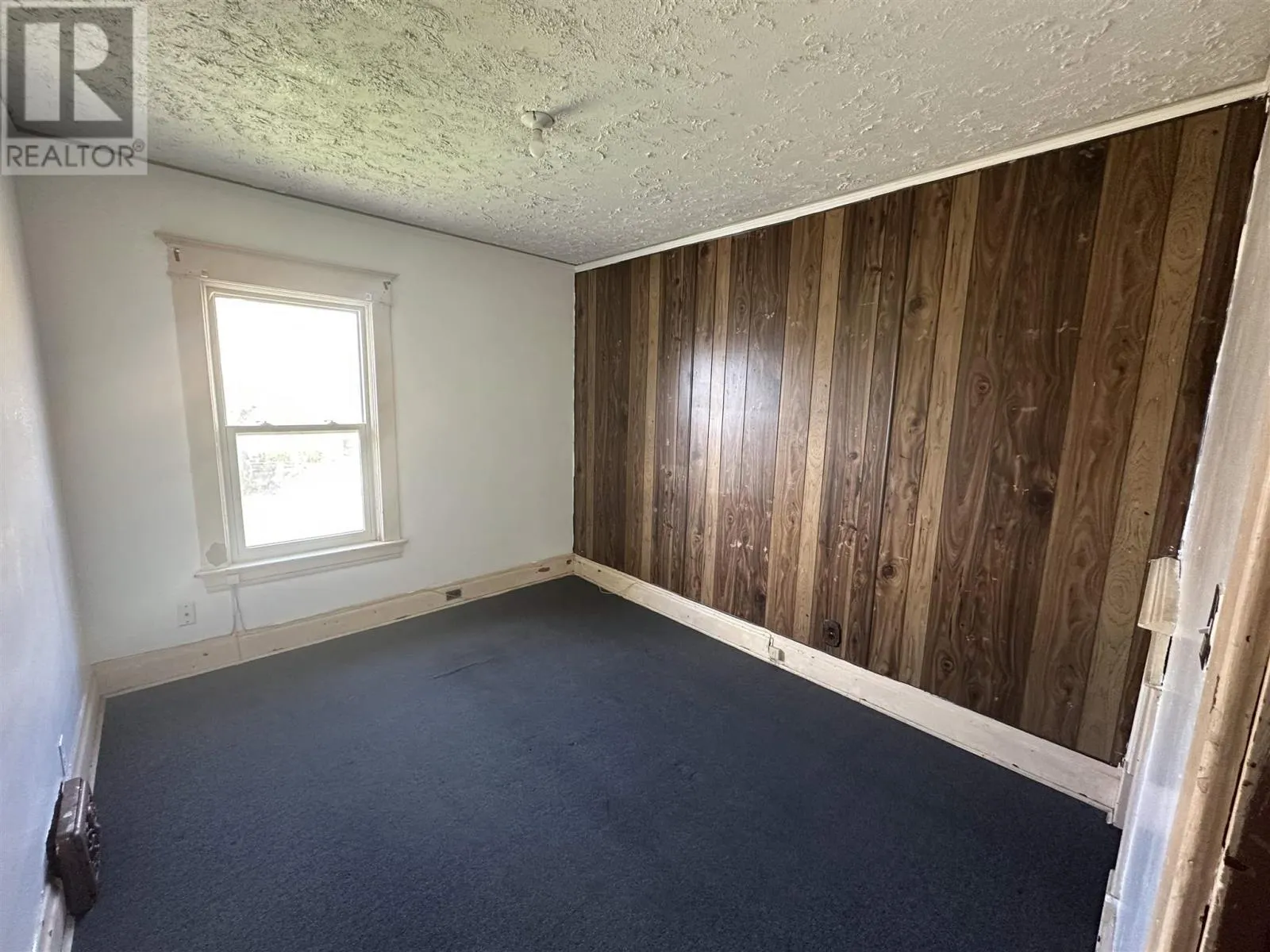 17 Abbott ST