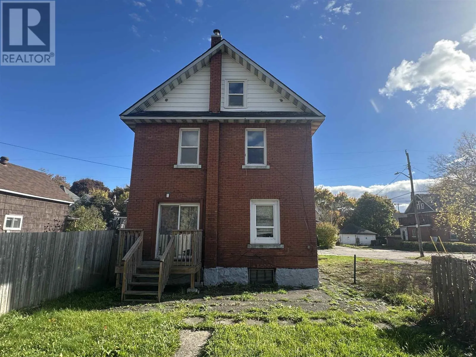 17 Abbott ST