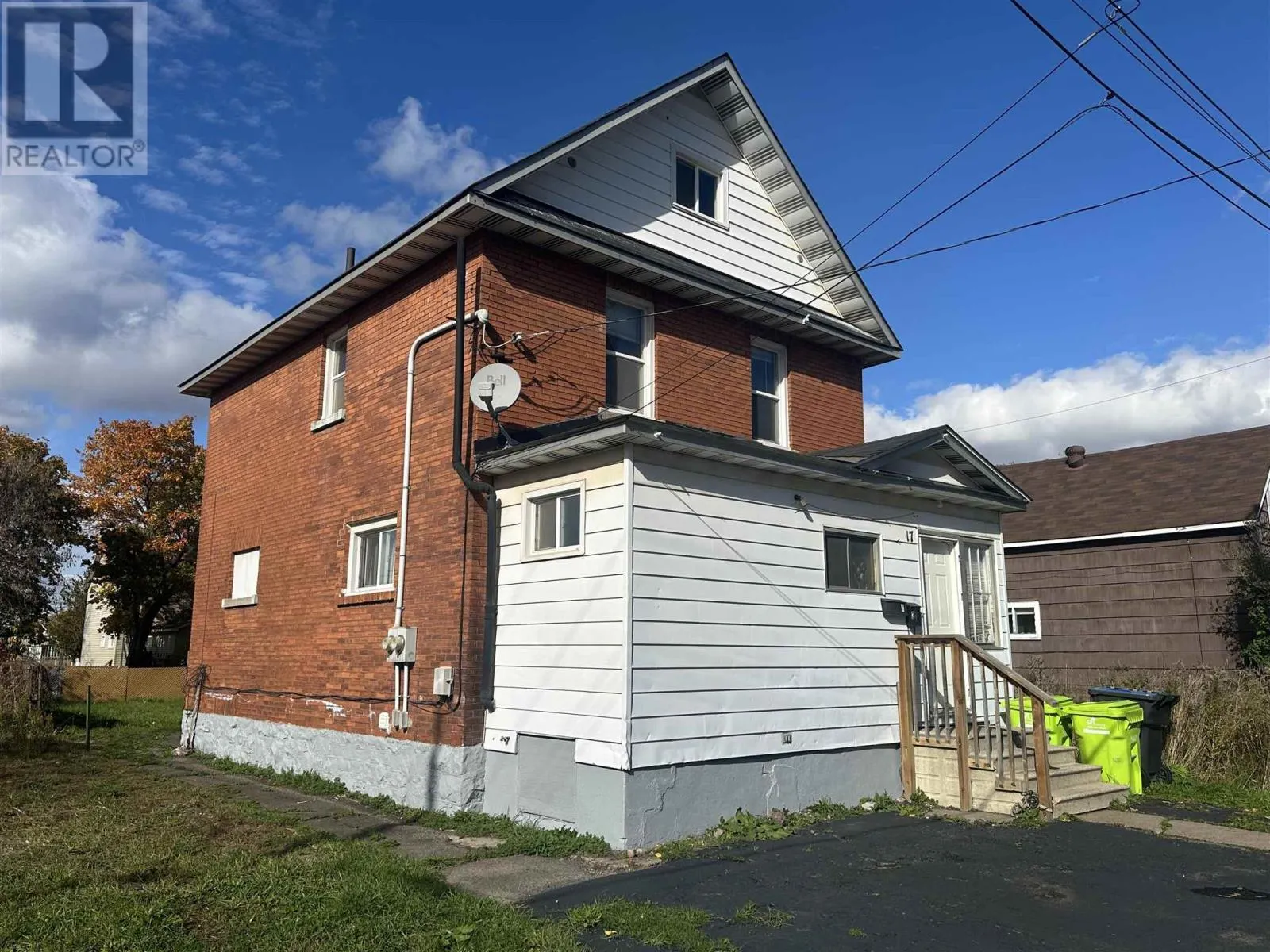 17 Abbott ST