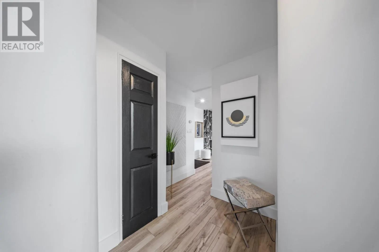 99 Pine ST # 701