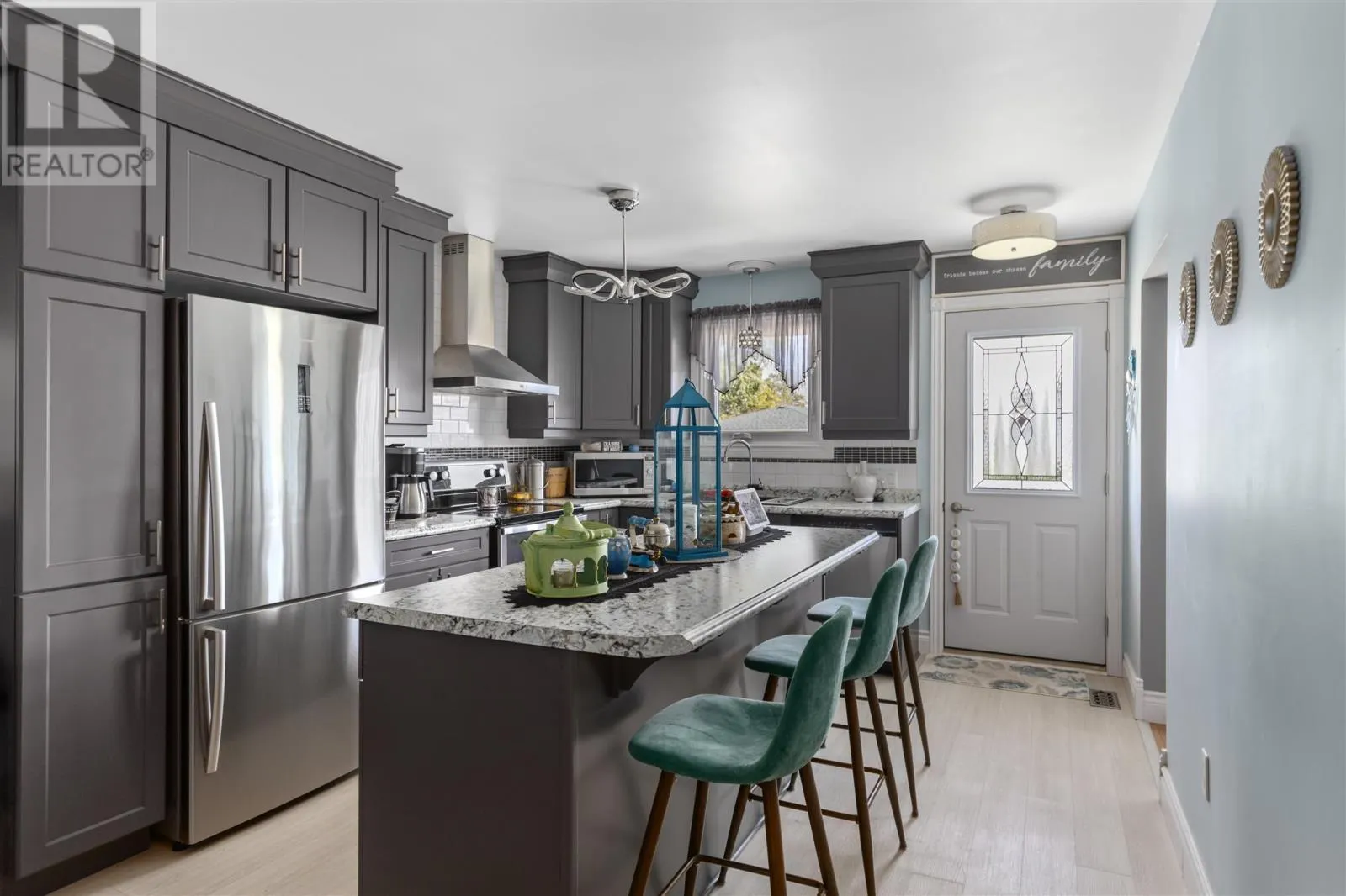 119 Parkshore DR