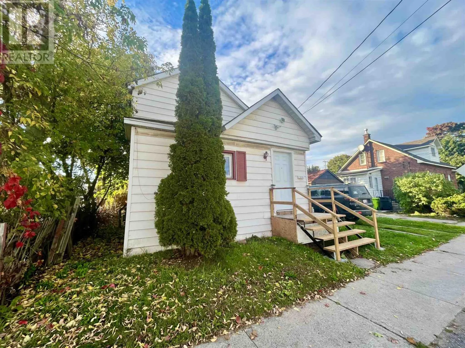 315 Huron ST