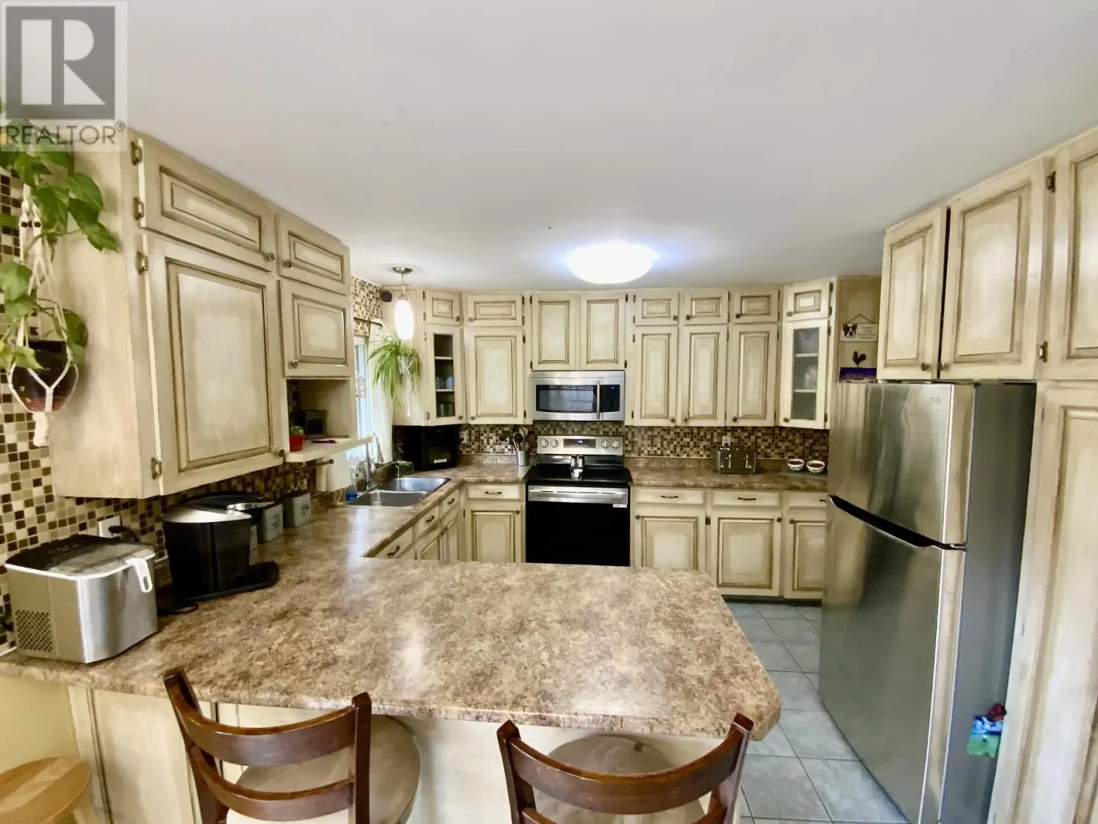 271 Highway 552 E