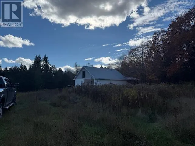 677 Maki RD