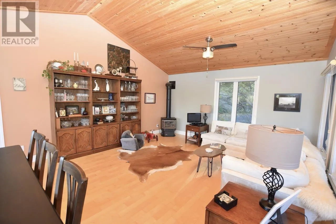 1222 South Ridge Road