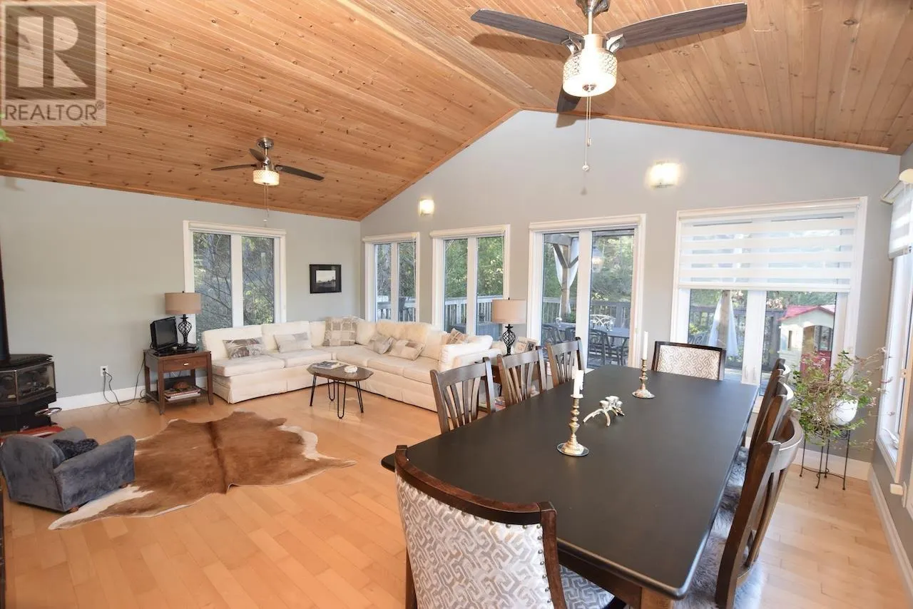 1222 South Ridge Road