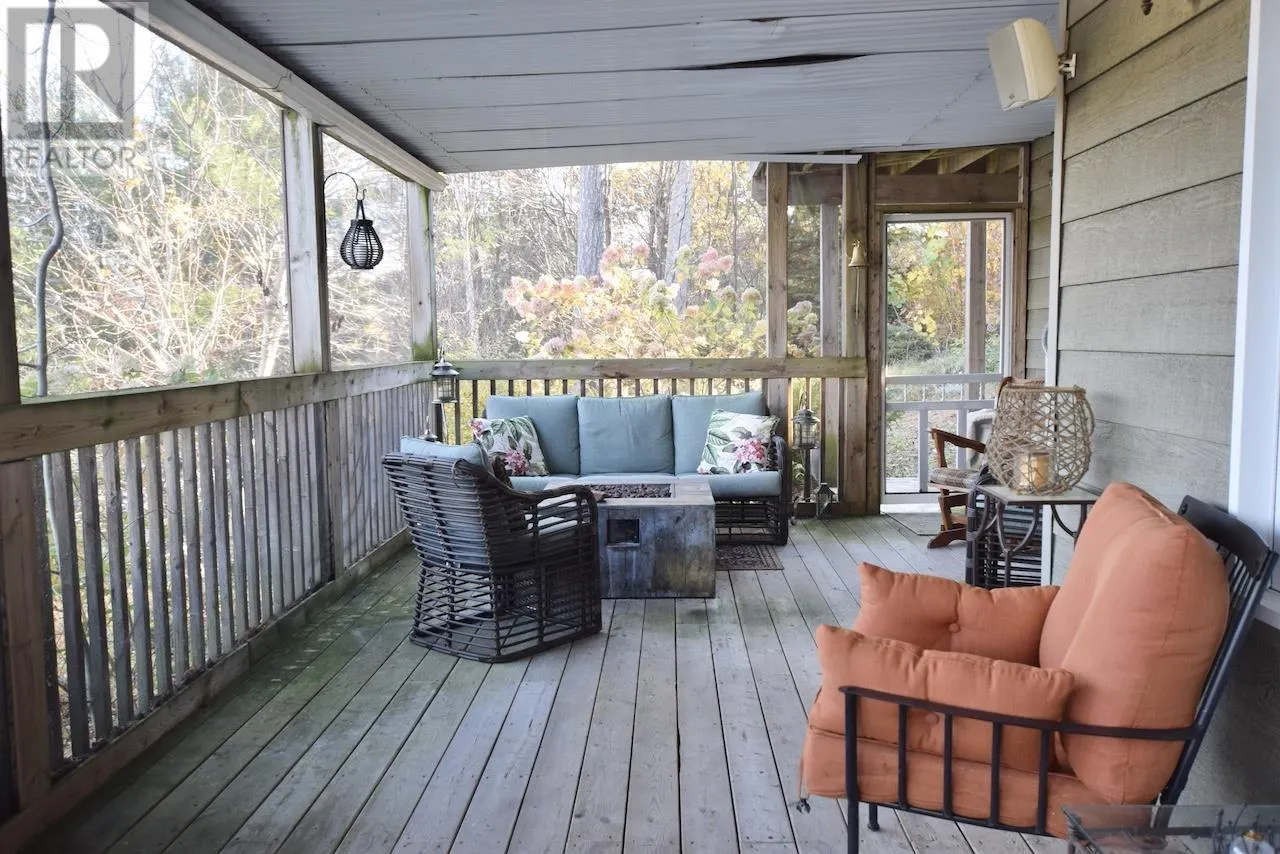 1222 South Ridge Road