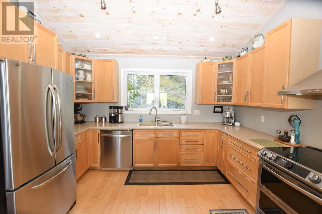 1222 South Ridge Road