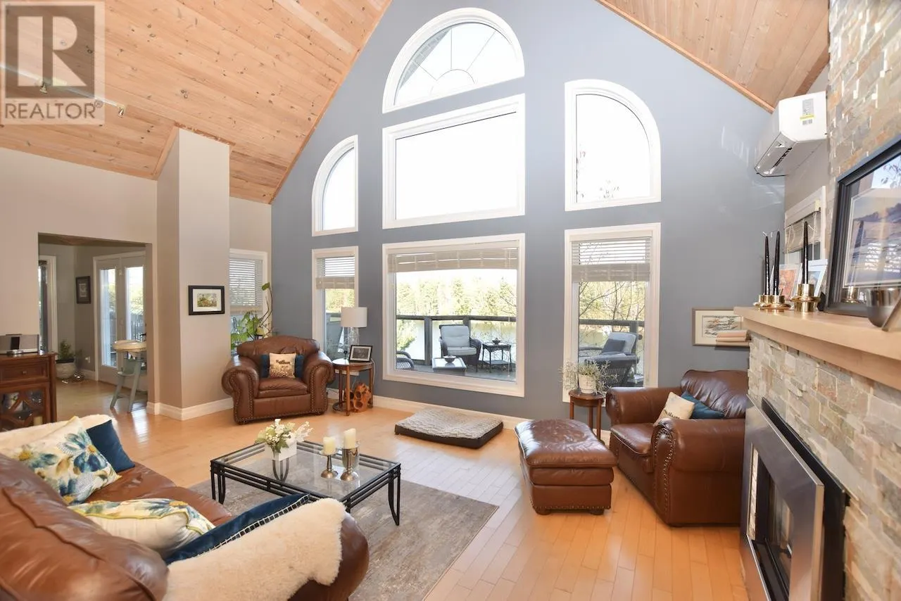 1222 South Ridge Road