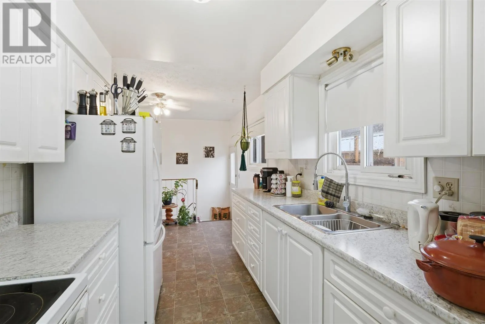 29 Laurier RD