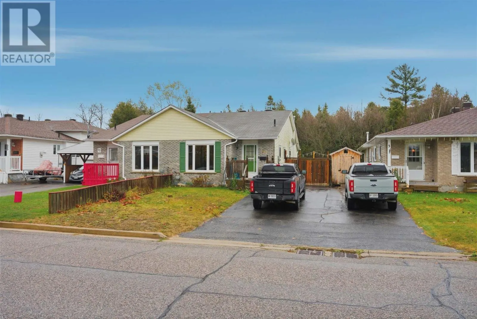 29 Laurier RD
