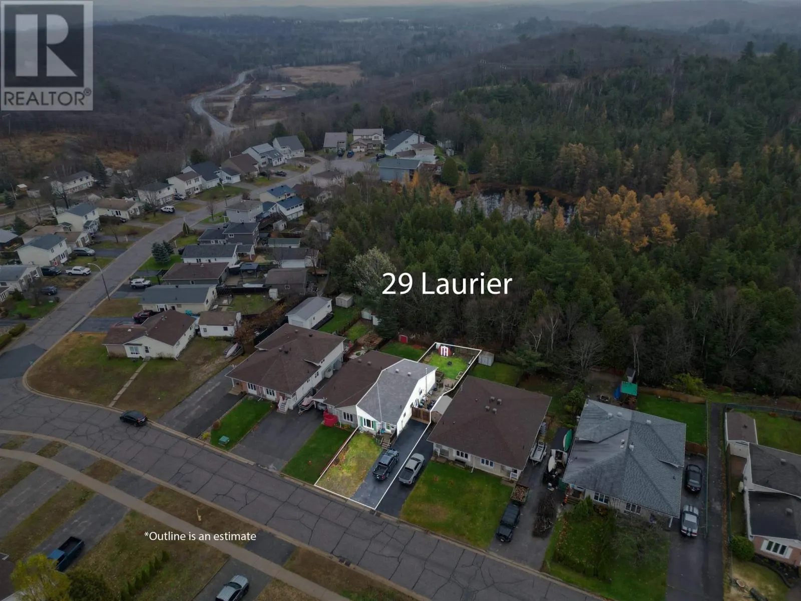29 Laurier RD