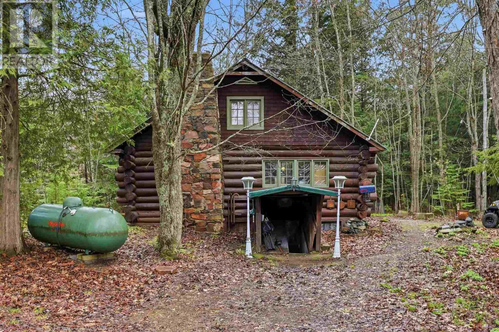 8572 Highway 129