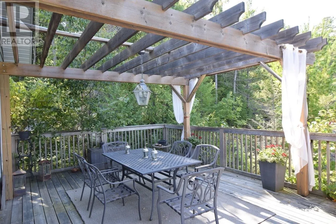 1222 South Ridge Road