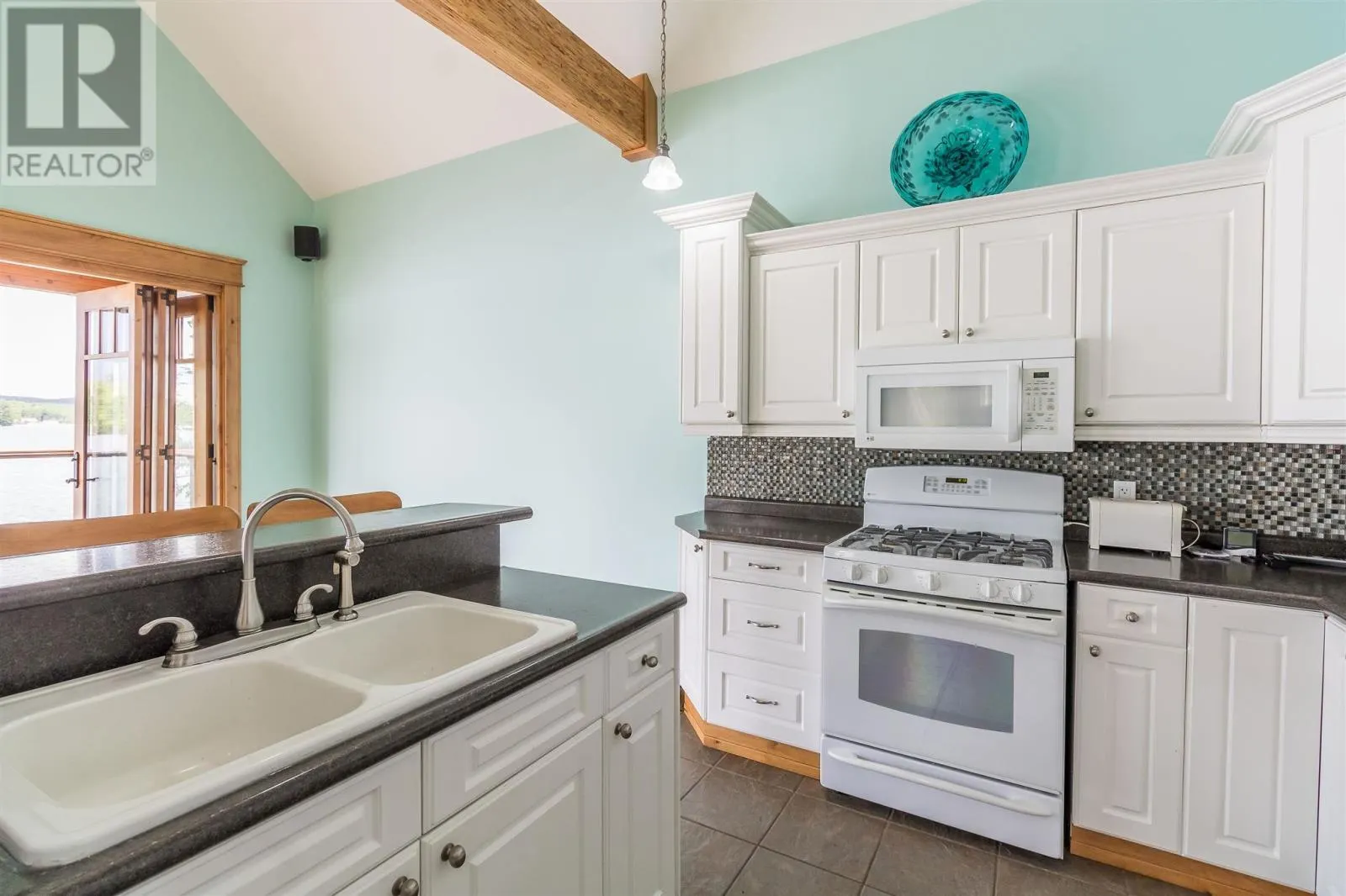 400 McCarrel Lake RD