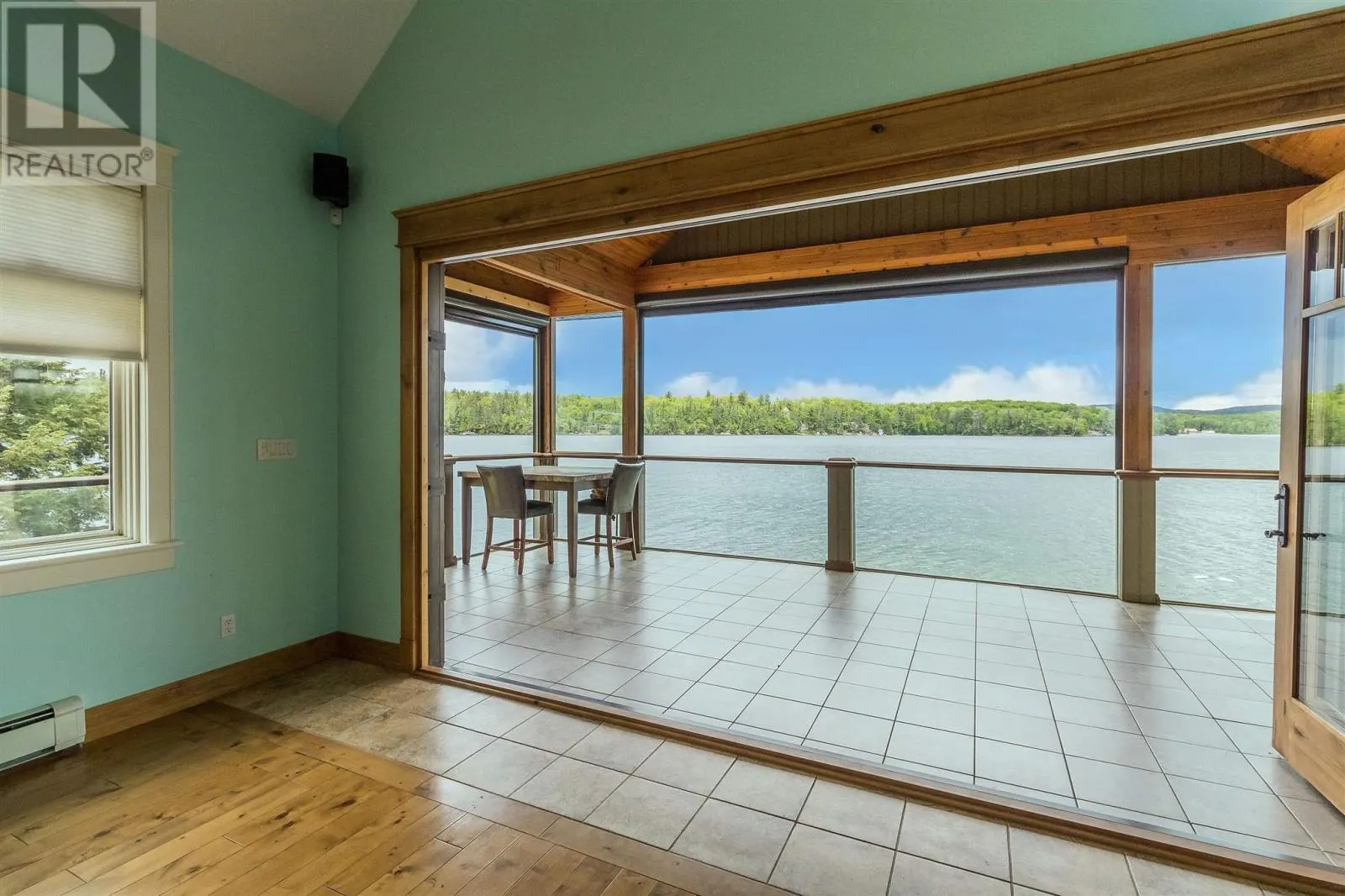 400 McCarrel Lake RD